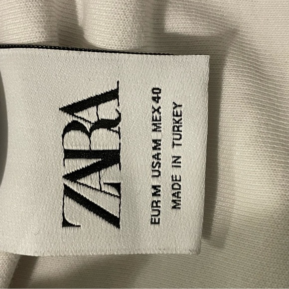 Zara zip up - Picture 2 of 2